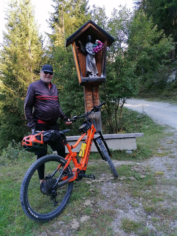 Naviserrunde