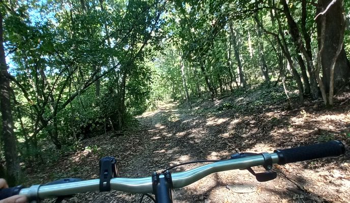 Photo 1 of the Bikemap route "DC68 201, Herneacova to DC68 201, Herneacova"