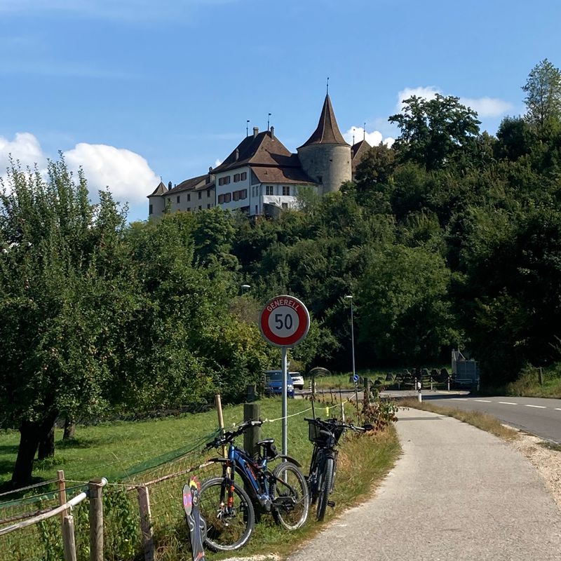 Flughafenstrasse 123, Grenchen nach Dahlienweg 4, Arch