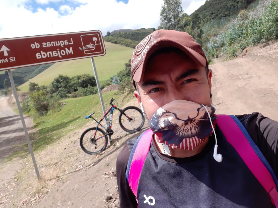 De Avenida Natalia Jarrín 1105, Cayambe a 23 de Julio