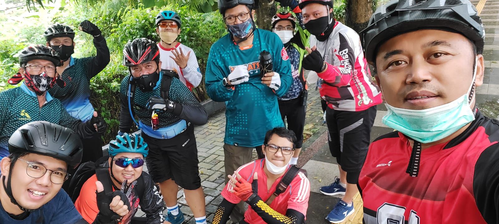 Jalan Riau No. 36 RT. 37, Balikpapan Kota to Jalan Biliton 42, Kecamatan Balikpapan Selatan
