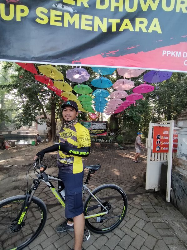 Jalan Raya Waru 22, Kecamatan Waru to Jalan Tais Nasution 27, Kecamatan Genteng