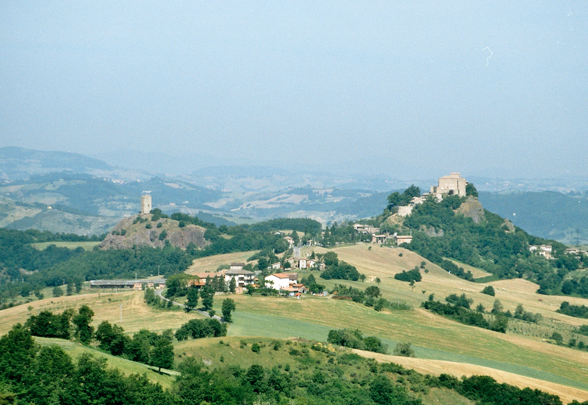 Hebe Bild 7 entlang der Bikemap-Route "Castelli fra Parma e Reggio Emlia" hervor