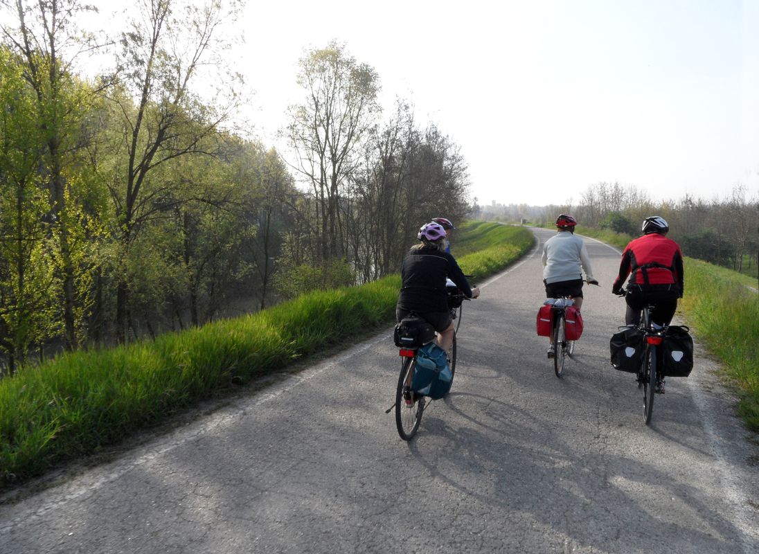 Famiglie in bici, anello foce Secchia Quistello (Mn)
