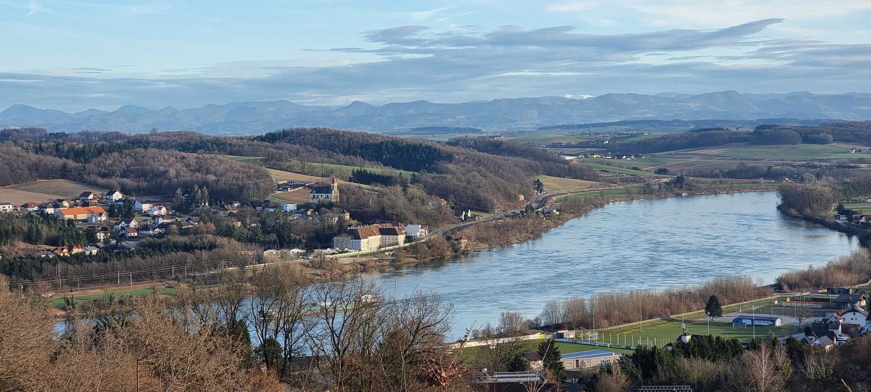 Rosenbichl 21, Hofamt Priel nach Wachaustraße 73, Metzling